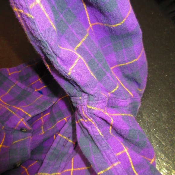 Arizona Purple Plaid Mens Long Sleeve Tshirt Size MEDIUM - Picture 4 of 6